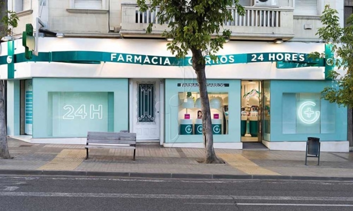 หน้าร้าน Garrós Pharmacy